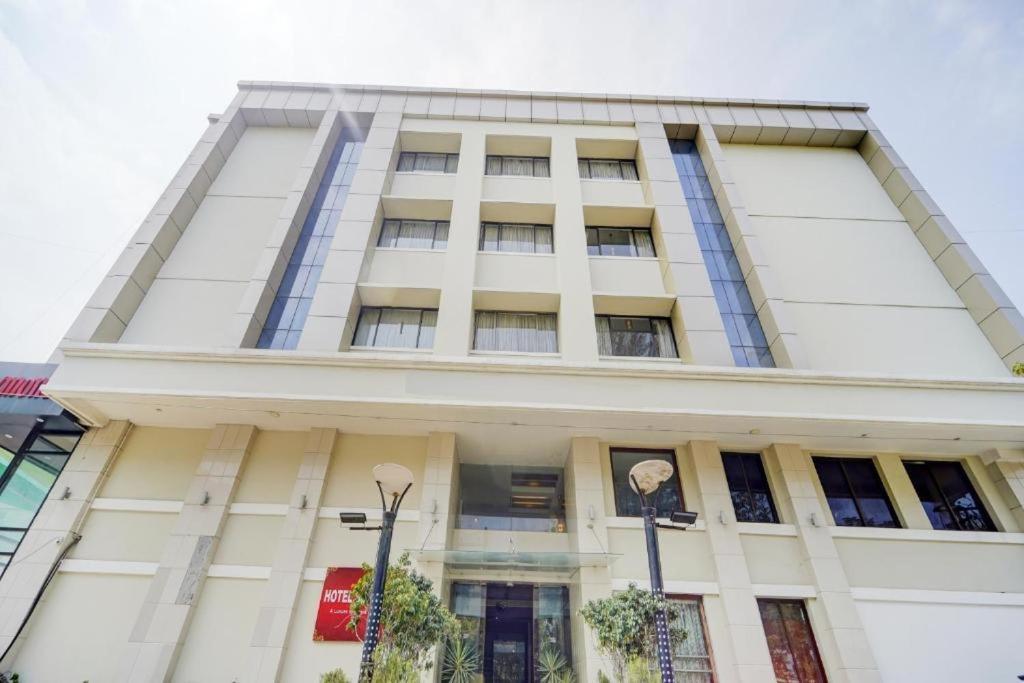 سالم Hotel Devi Tower المظهر الخارجي الصورة
